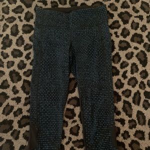 Lululemon cropped leggings